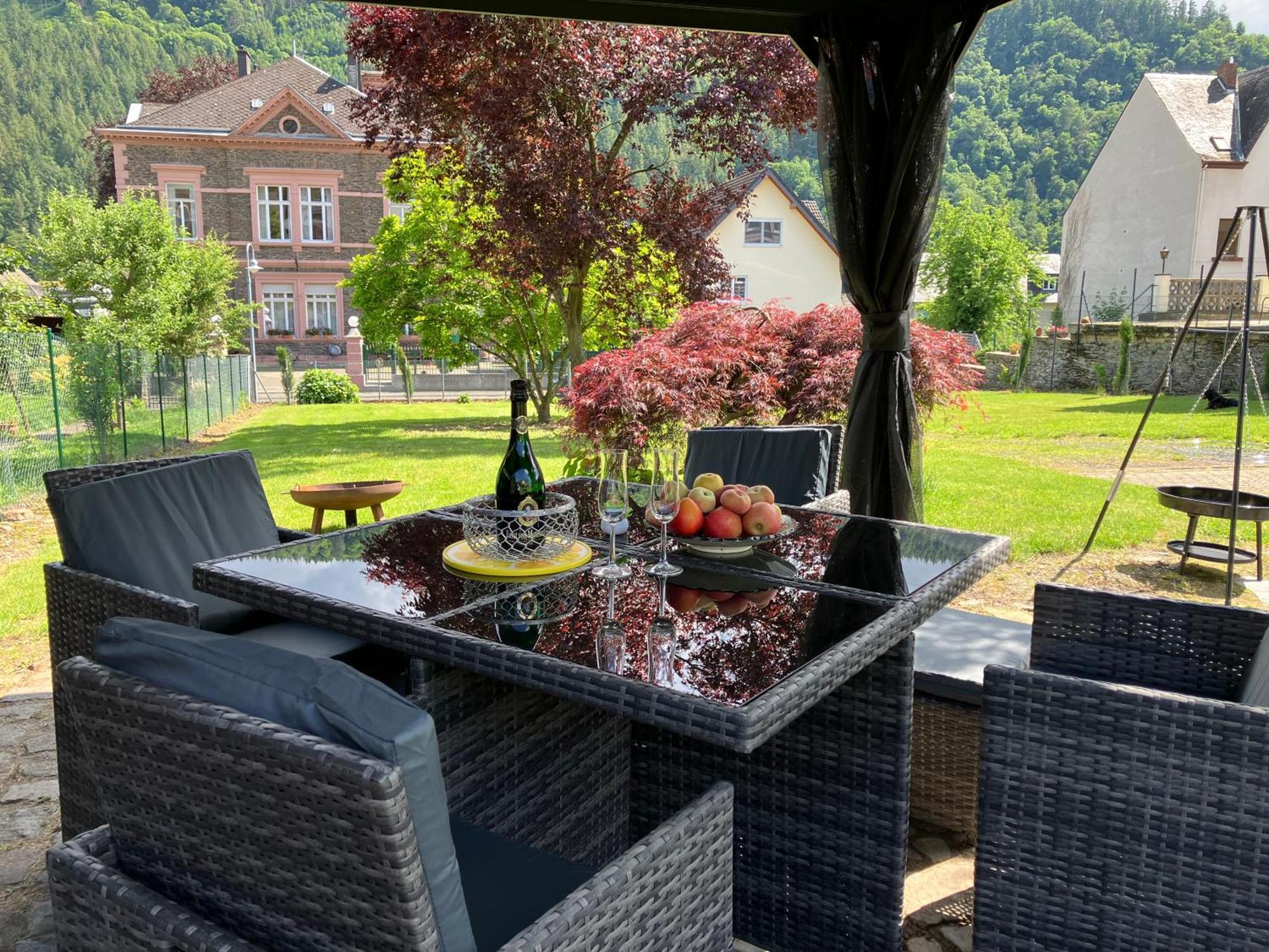 Neu - Ferienwohnungen Im Winzergarten Traben-Trarbach Kültér fotó